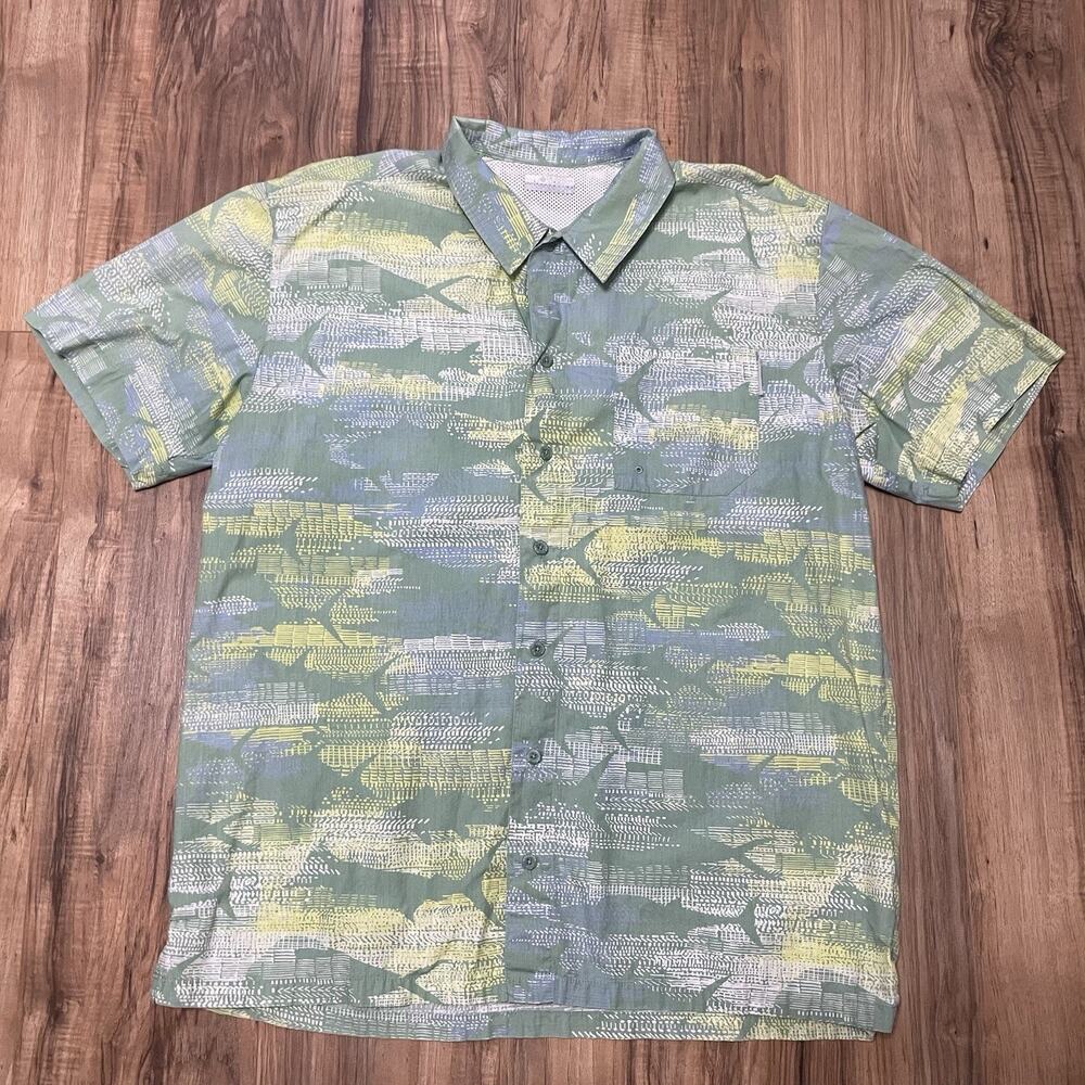 Columbia PFG Shirt Men Large Geometric Short Sleeve Fishing Fish Vented Hiking